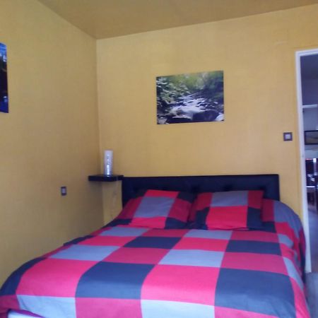 Appartement Residence Les Acacias Ax-les-Thermes Luaran gambar